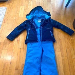 Snow suit. Coat and snow pants